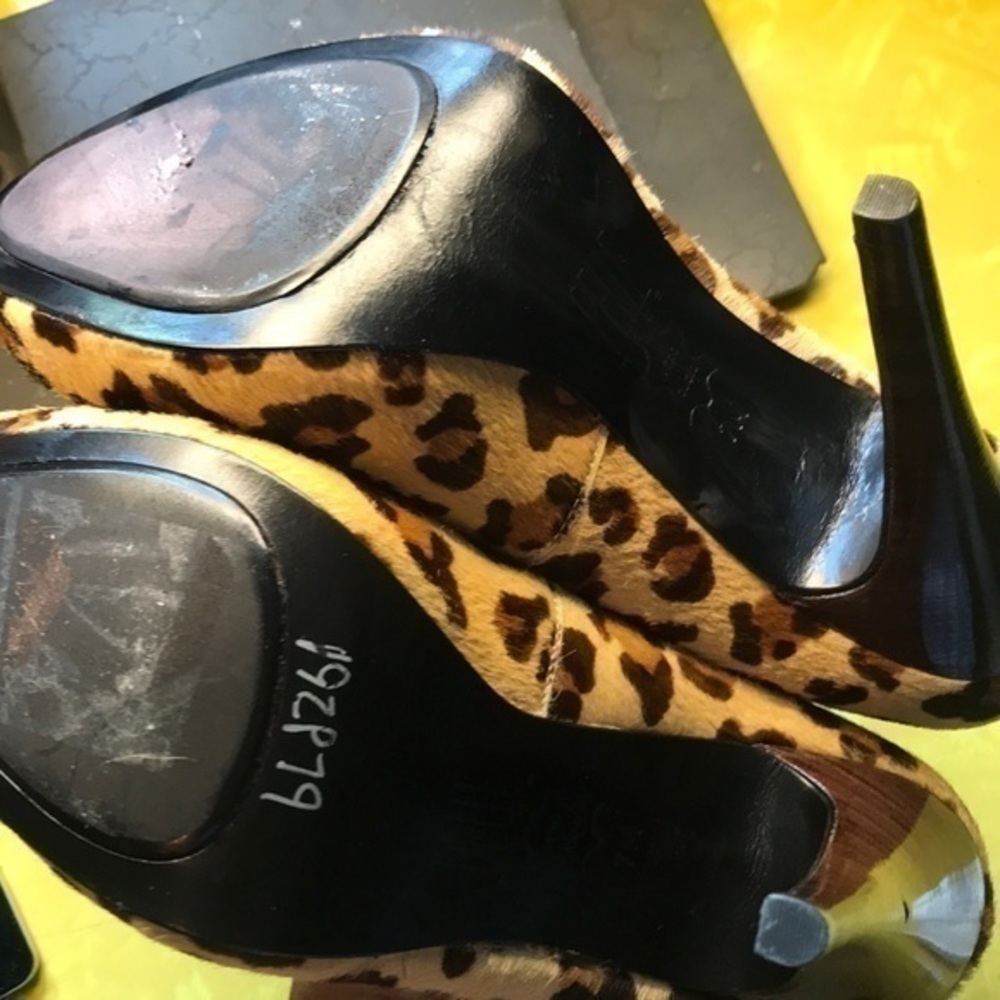 Pelle Moda Prance In Leopard Heels - Picture 6 of 7